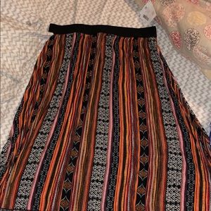 NWT Lularoe pleated Jill Skirt with tribal pattern
